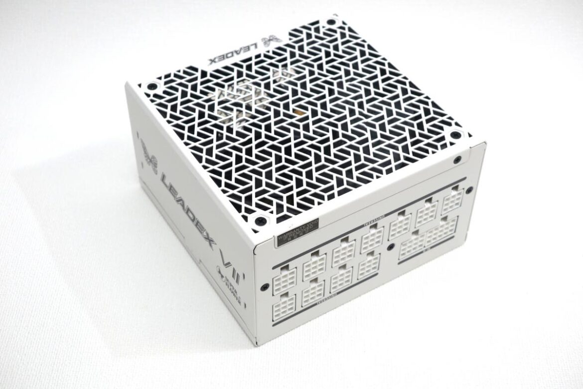 【やじうまミニレビュー】スペックよし静音性よし。自作もちゃ～んと考慮されたSUPER FLOWERの電源「LEADEX VII PLATINUM PRO」