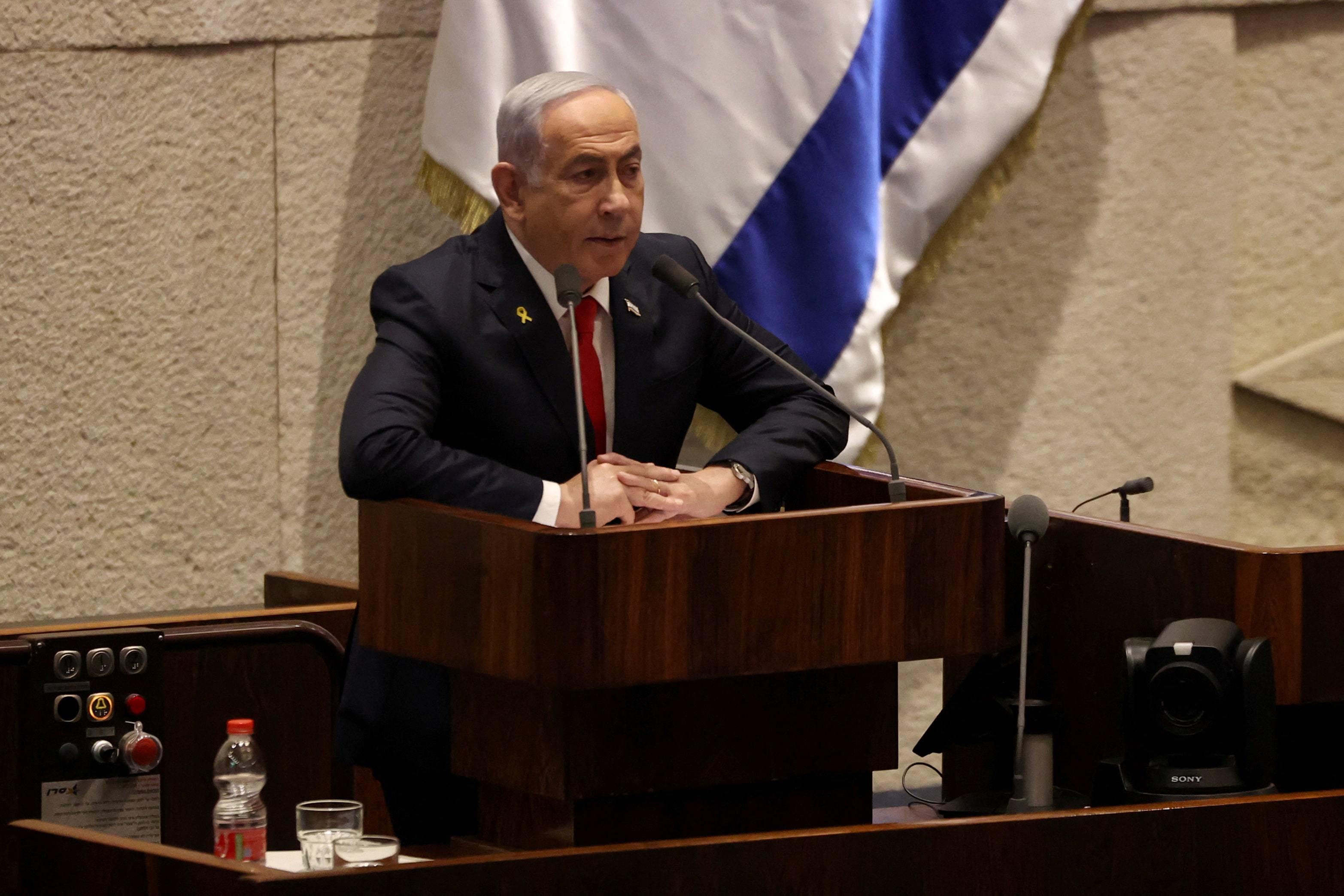 ネタニヤフ氏、ガザ停戦協議でカイロに出発　近く合意の公算＝関係筋