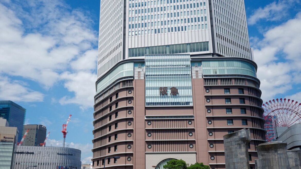 ｢年末年始も休まず営業します｣は時代遅れ…｢365日働く日本人｣から撤退した"先進的企業"の英断 ｢いつでも買い物できて便利｣の裏には多大な犠牲があった | PRESIDENT Online（プレジデントオンライン）