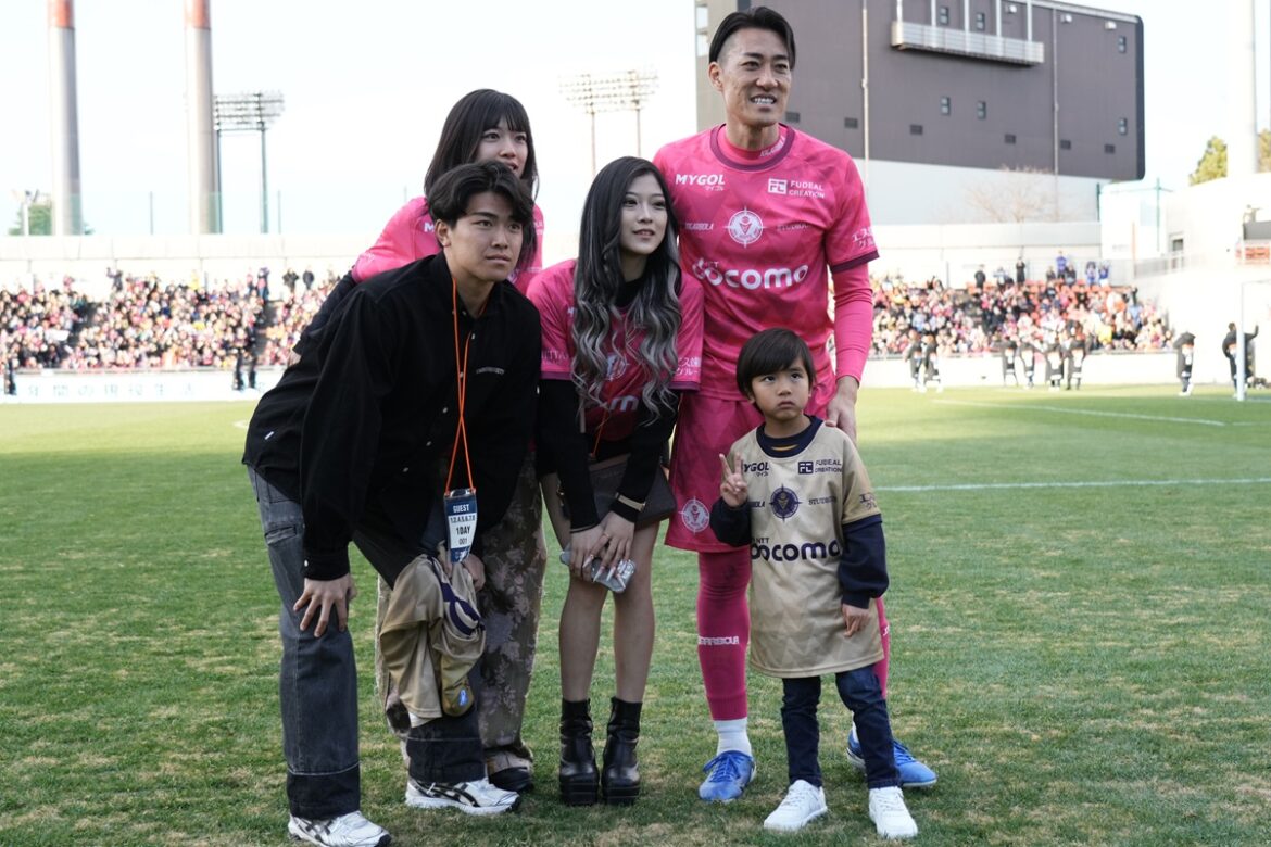 オウンゴールからPKまで演出満載の引退試合 黄金世代のGK南雄太が伝えたかったこと - SOCCER KING
