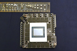 画像集 No.010のサムネイル画像 / 「GeForce RTX 5090」のダイサイズは約754平方mm？ 搭載カードが多数披露されたNVIDIAブースをチェック