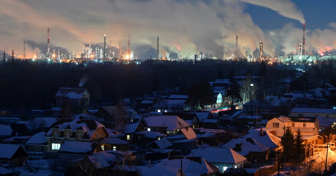 ウクライナ、ロシアの石油ポンプ場などにドローン攻撃=保安庁筋 | ロイター ウクライナ、ロシアの石油ポンプ場などにドローン攻撃=保安庁筋 | ロイター