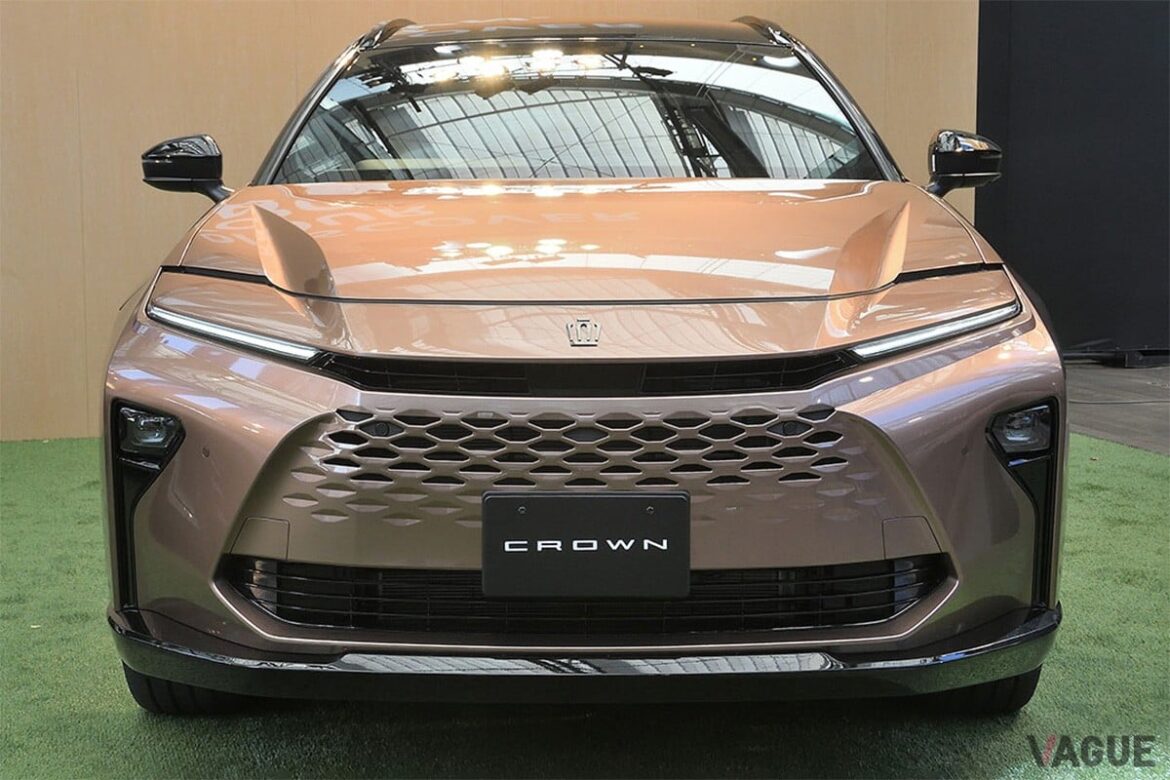 2025年春に発売とのウワサ! トヨタ新型「クラウン・エステート」のリアシートは快適? 居住性が気になる“新種のクラウン”後席の快適性は? – VAGUE トヨタ新型「クラウン・エステート」