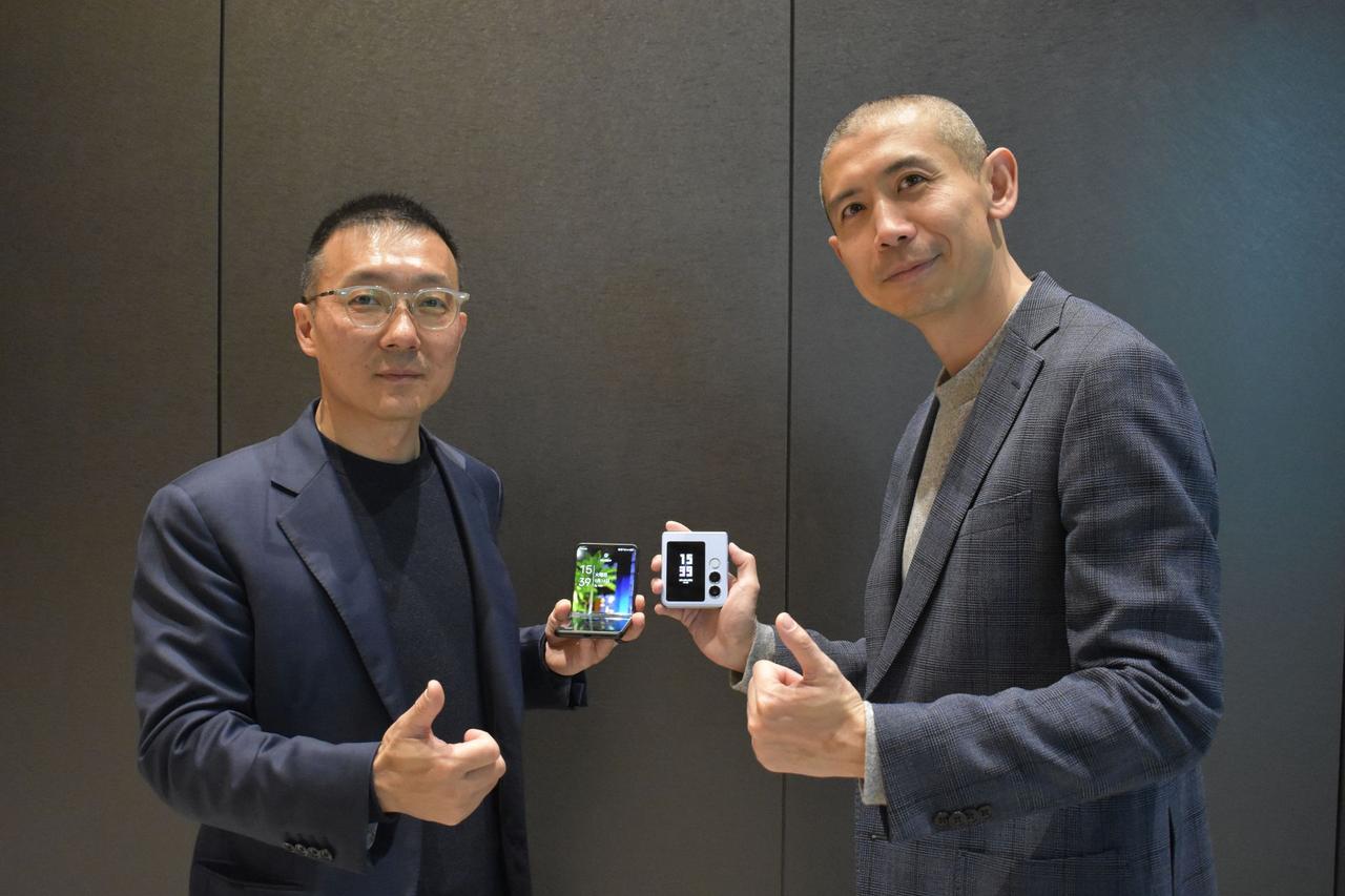 黄副社長と鄧氏