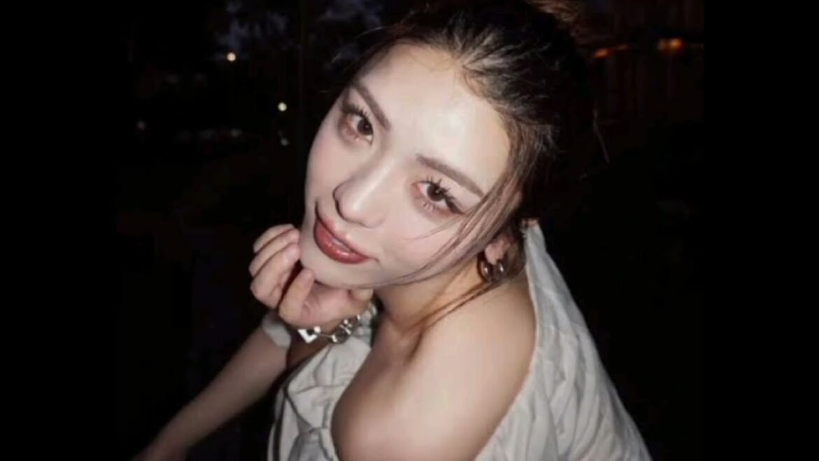 美しすぎるモデル井手上漠の美脚あらわな近影に反響　「可愛い過ぎます」「ますます綺麗になっていくので、遠くにいっちゃいそう」