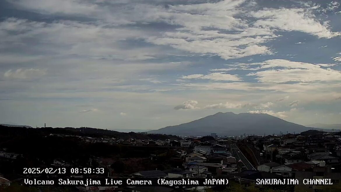【絶景LIVE】桜島ライブカメラ(噴火・雲海・朝焼け・星空) live camera  volcano-Sakurajima ,Kagoshima,Japan 【絶景LIVE】桜島ライブカメラ(噴火・雲海・朝焼け・星空) live camera  volcano-Sakurajima ,Kagoshima,Japan