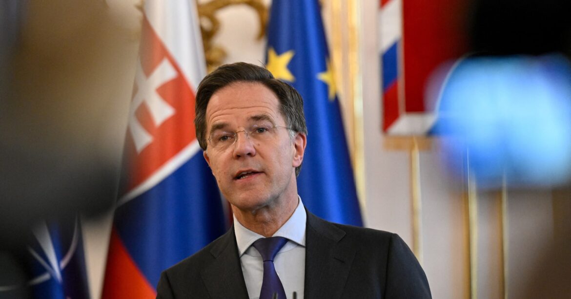 ウクライナ恒久平和「強固な安保必要」、欧州が要役=NATO事務総長 | ロイター ウクライナ恒久平和「強固な安保必要」、欧州が要役=NATO事務総長 | ロイター