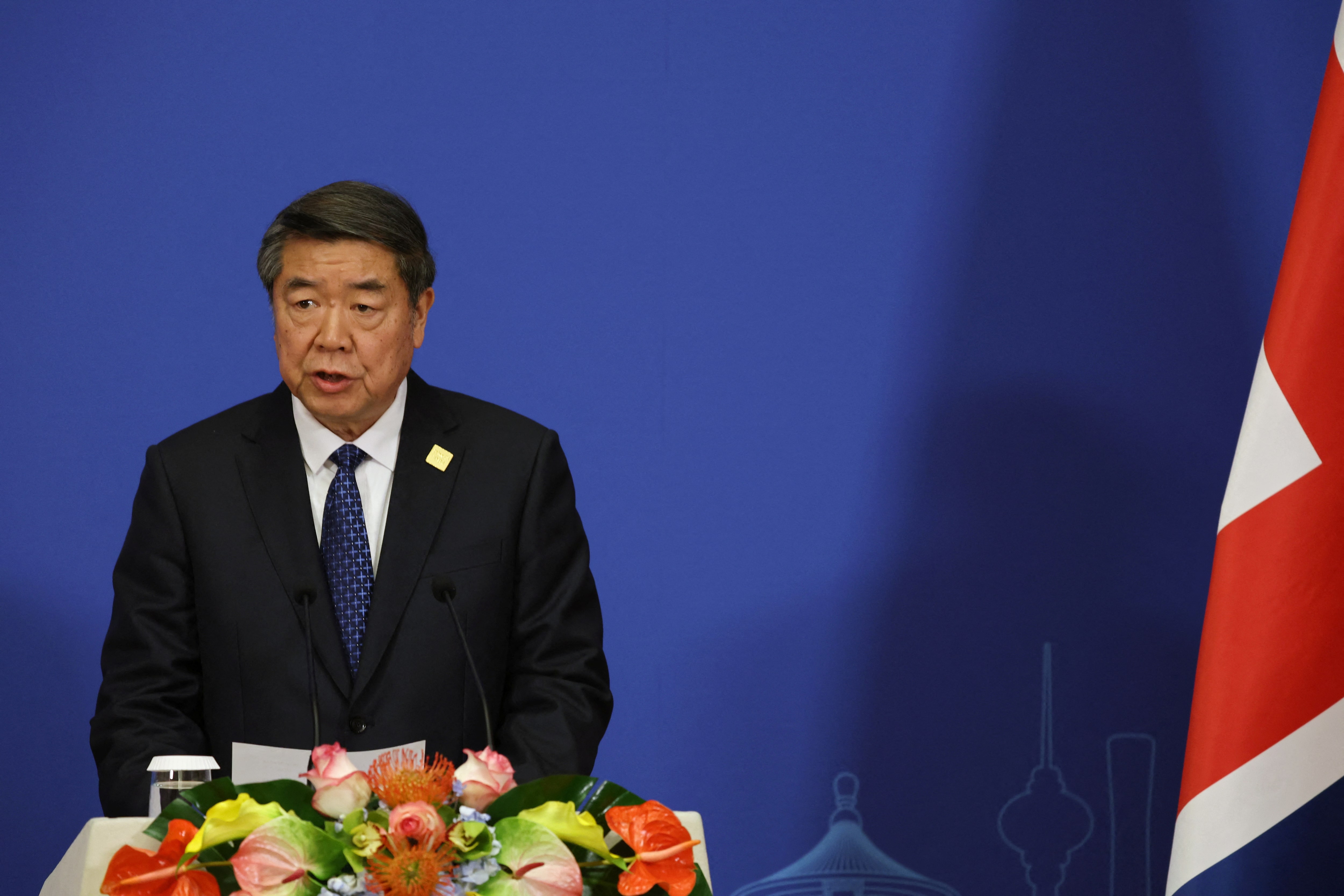 中国副首相が米財務長官と会談、対中関税に懸念　対話継続で一致