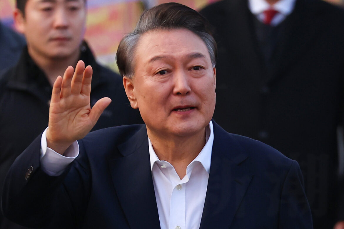 韓国で何が起きているのか… 尹大統領の支持率が“驚異の回復”を見せている理由と、「内乱」の真実 – デイリー新潮 韓国で何が起きているのか… 尹大統領の支持率が“驚異の回復”を見せている理由と、「内乱」の真実 - デイリー新潮