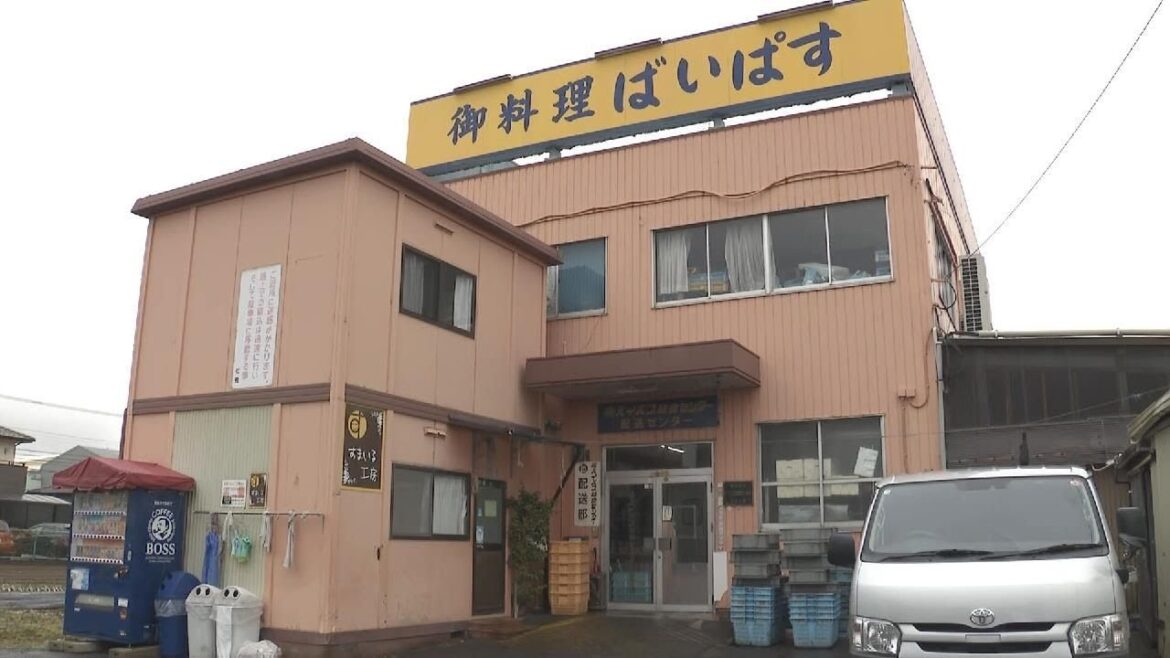 【速報】弁当提供先に勤務の男性死亡 ノロウイルス”300人以上発症”の「バイパス給食センター」 食中毒とみられる症状を発症、その後死亡 岐阜・岐南町 【速報】弁当提供先に勤務の男性死亡 ノロウイルス”300人以上発症”の「バイパス給食センター」 食中毒とみられる症状を発症、その後死亡 岐阜・岐南町