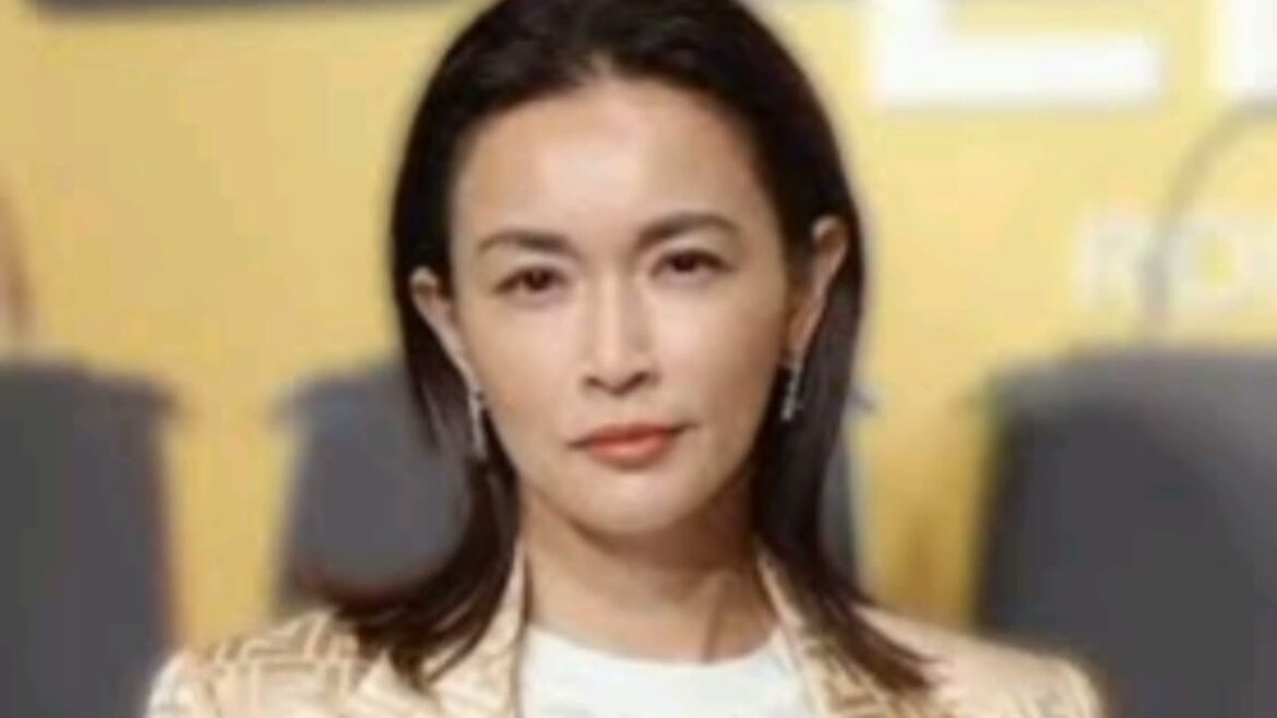 ＜長谷川京子＞吉瀬美智子の50歳誕生日を祝福　「こんなに美しいこの年の女性は見たことがありません」　大沢あかねとの3ショット公開