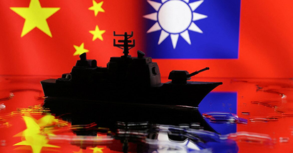 台湾軍艦と中国漁船の衝突、台湾国防相が中国の批判一蹴 | ロイター