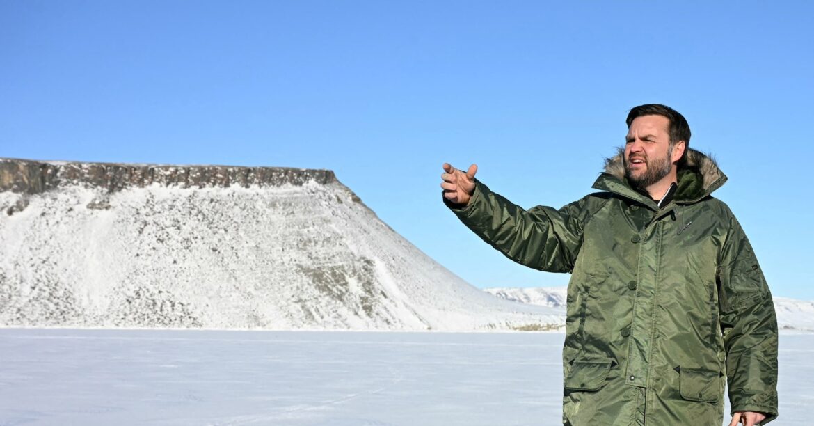 米副大統領、グリーンランド訪問 「デンマークの保護は不十分」 | ロイター 米副大統領、グリーンランド訪問 「デンマークの保護は不十分」 | ロイター