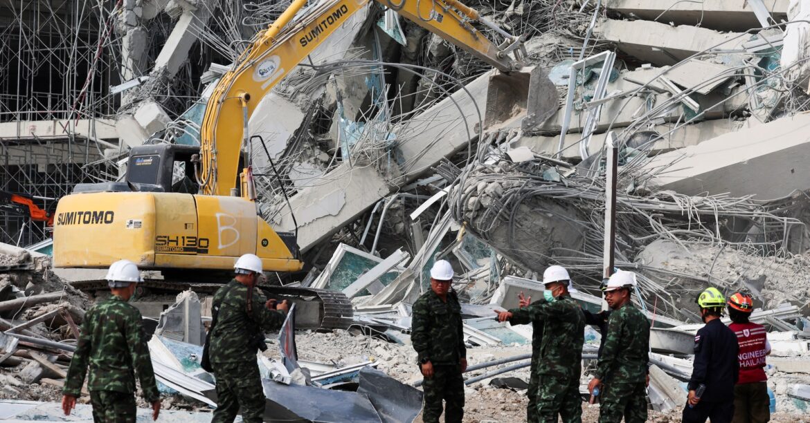 ミャンマー地震の死者1600人超に、タイの崩壊ビルでも捜索　各国が支援 | ロイター