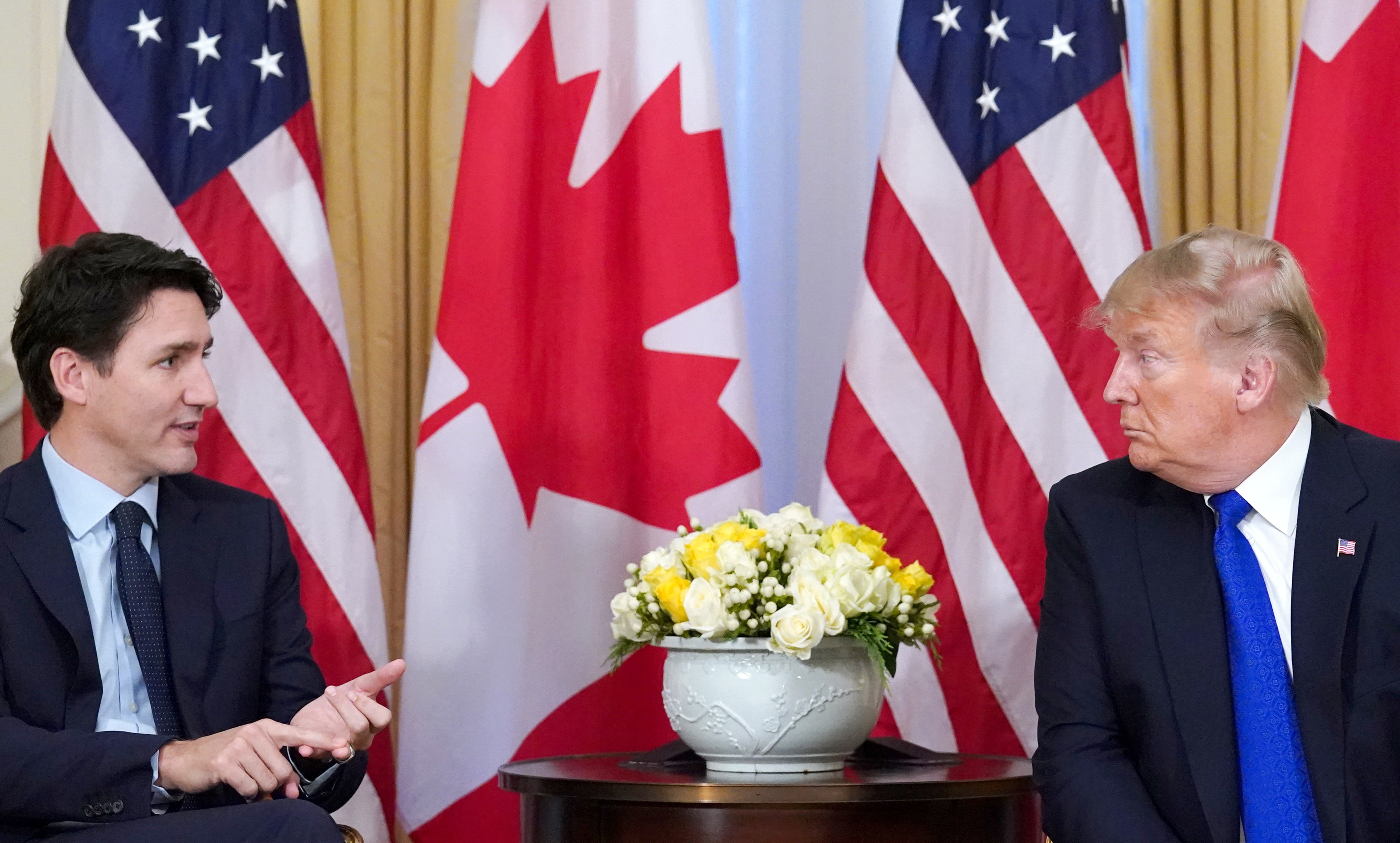 トランプ氏、カナダ首相と電話会談　関税など巡り協議