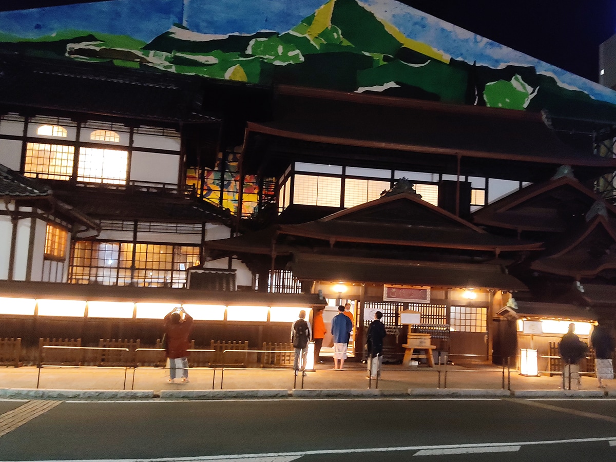 愛媛の道後温泉（写真：パウラさん提供）