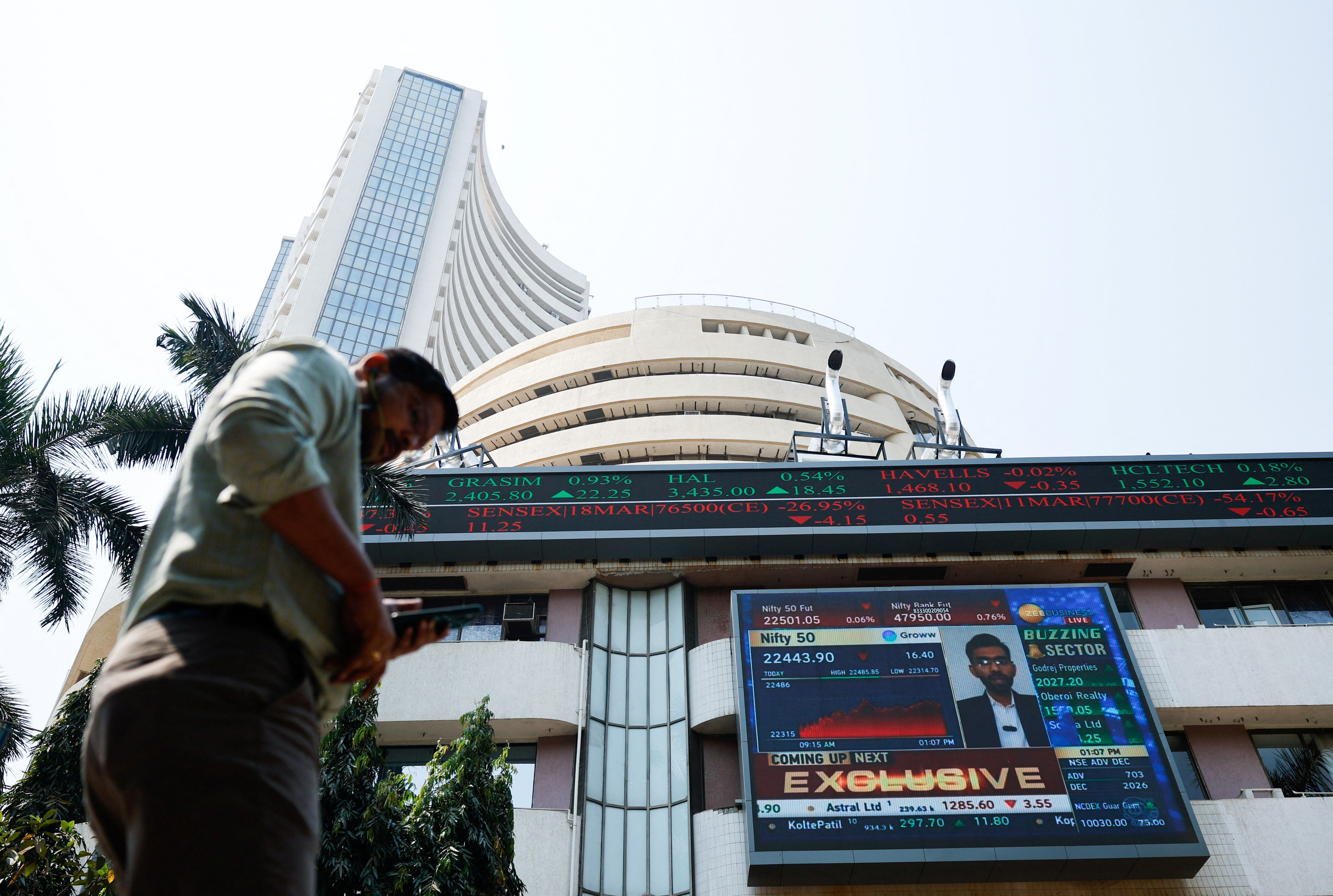 インド、企業への海外からの投資制限緩和へ　資本流入促進＝関係筋