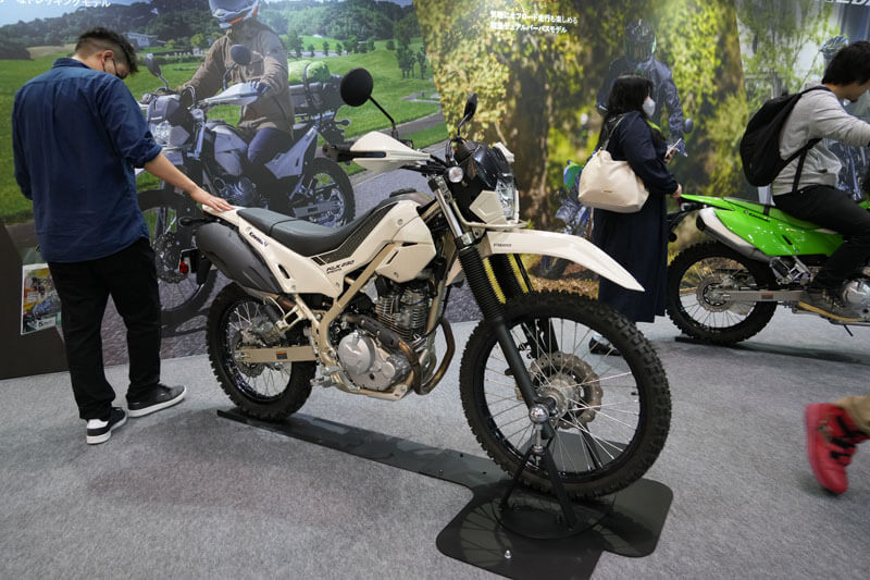 【第52回 東京モーターサイクルショー2025出展速報】カワサキ ブース　記事２