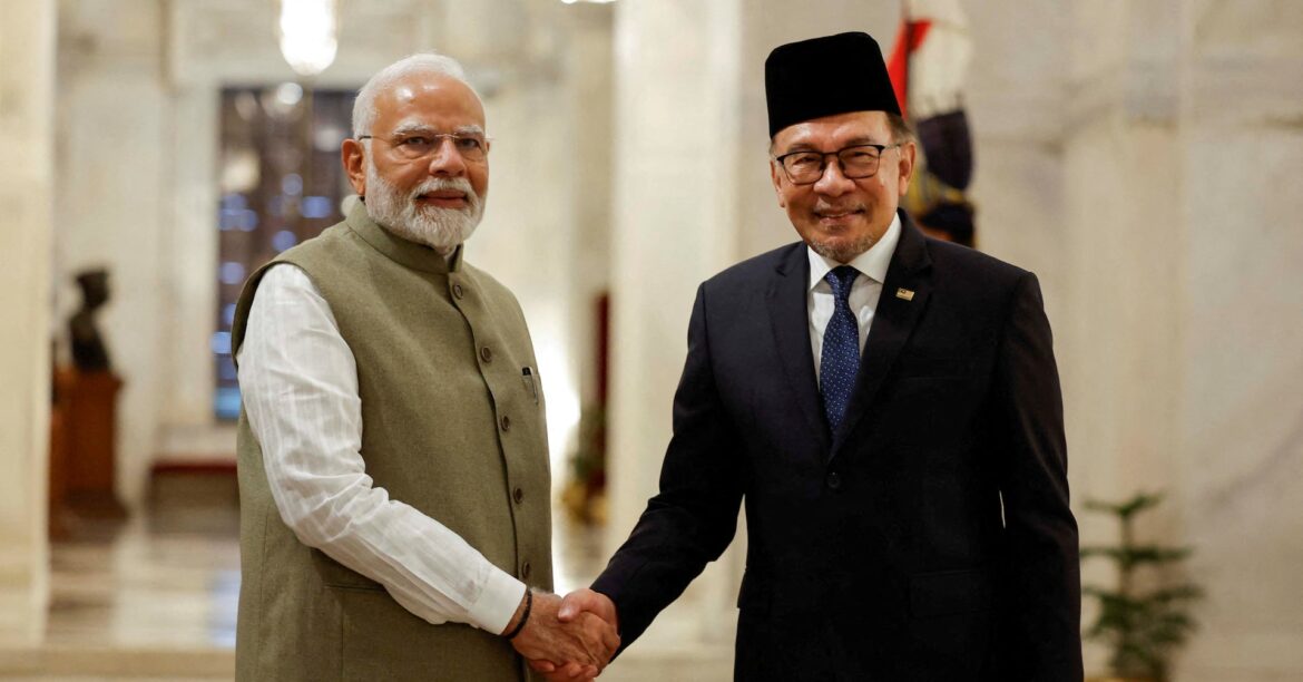 インドとマレーシア、貿易関係など強化へ 両首相が共同会見 | ロイター インドとマレーシア、貿易関係など強化へ 両首相が共同会見 | ロイター