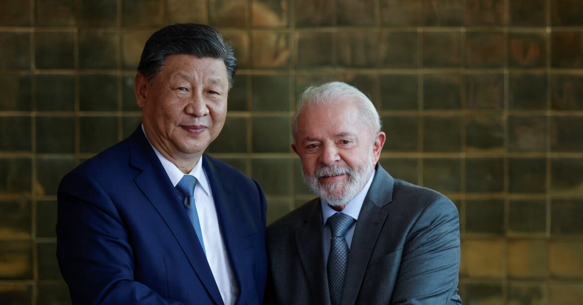 中国主席がブラジルを公式訪問、外交関係を格上げ | ロイター