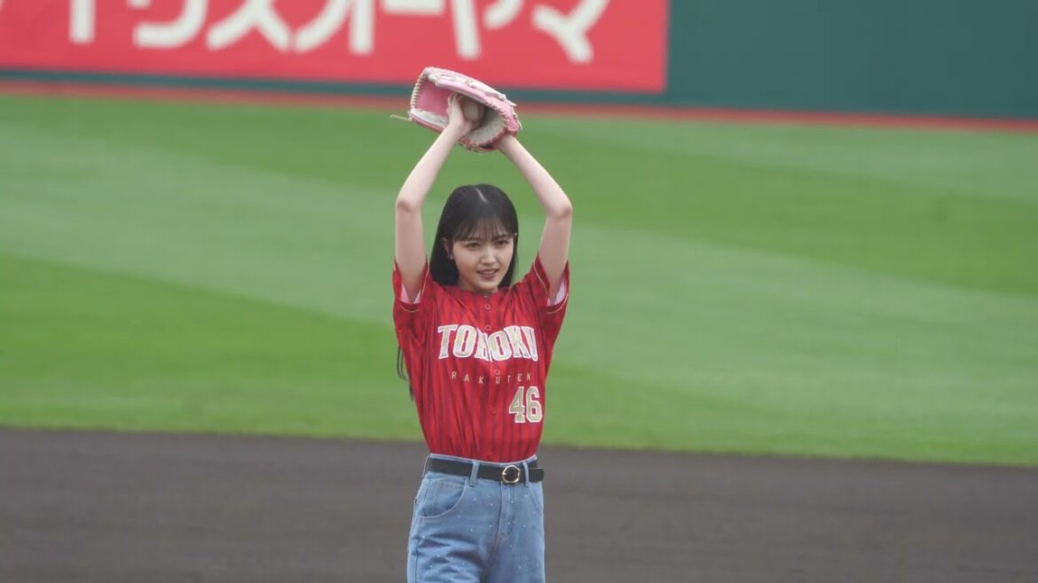 2025-04-20 乃木坂46 久保史緒里さん 始球式（セレモニアルピッチ） @ 東北楽天ゴールデンイーグルス vs. 千葉ロッテマリーンズ戦 （楽天モバイルパーク宮城） 4K　ヒキ