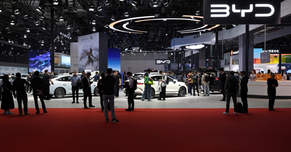 中国BYD、欧州事業見直し 戦略の失敗に対応 | ロイター 中国BYD、欧州事業見直し 戦略の失敗に対応 | ロイター