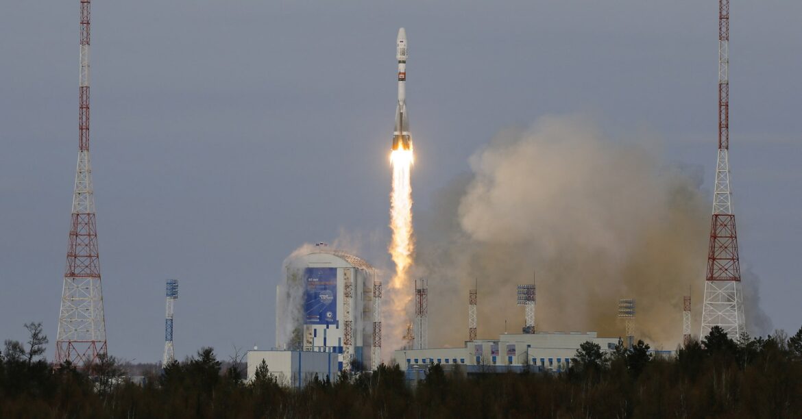 ロシアの衛星、制御不能か 宇宙兵器開発計画後退も | ロイター ロシアの衛星、制御不能か 宇宙兵器開発計画後退も | ロイター