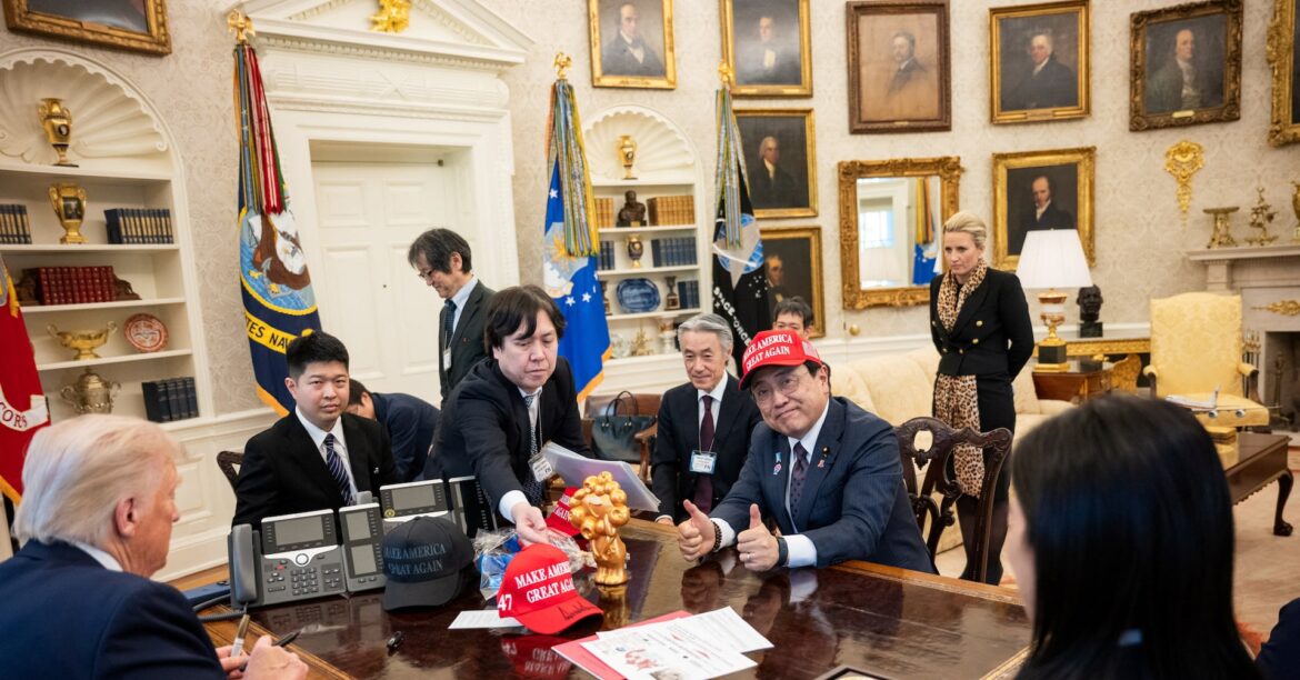 アングル:コメ譲歩に慎重論、車関税の除外不透明 日米2回目の交渉 | ロイター アングル:コメ譲歩に慎重論、車関税の除外不透明 日米2回目の交渉 | ロイター