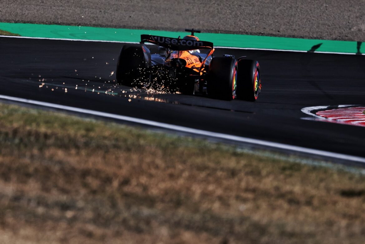 コース脇の2度の火災を受け、FIAが予防措置を発表。原因は調査中/F1日本GP – autosport web オスカー・ピアストリのマクラーレンMCL39