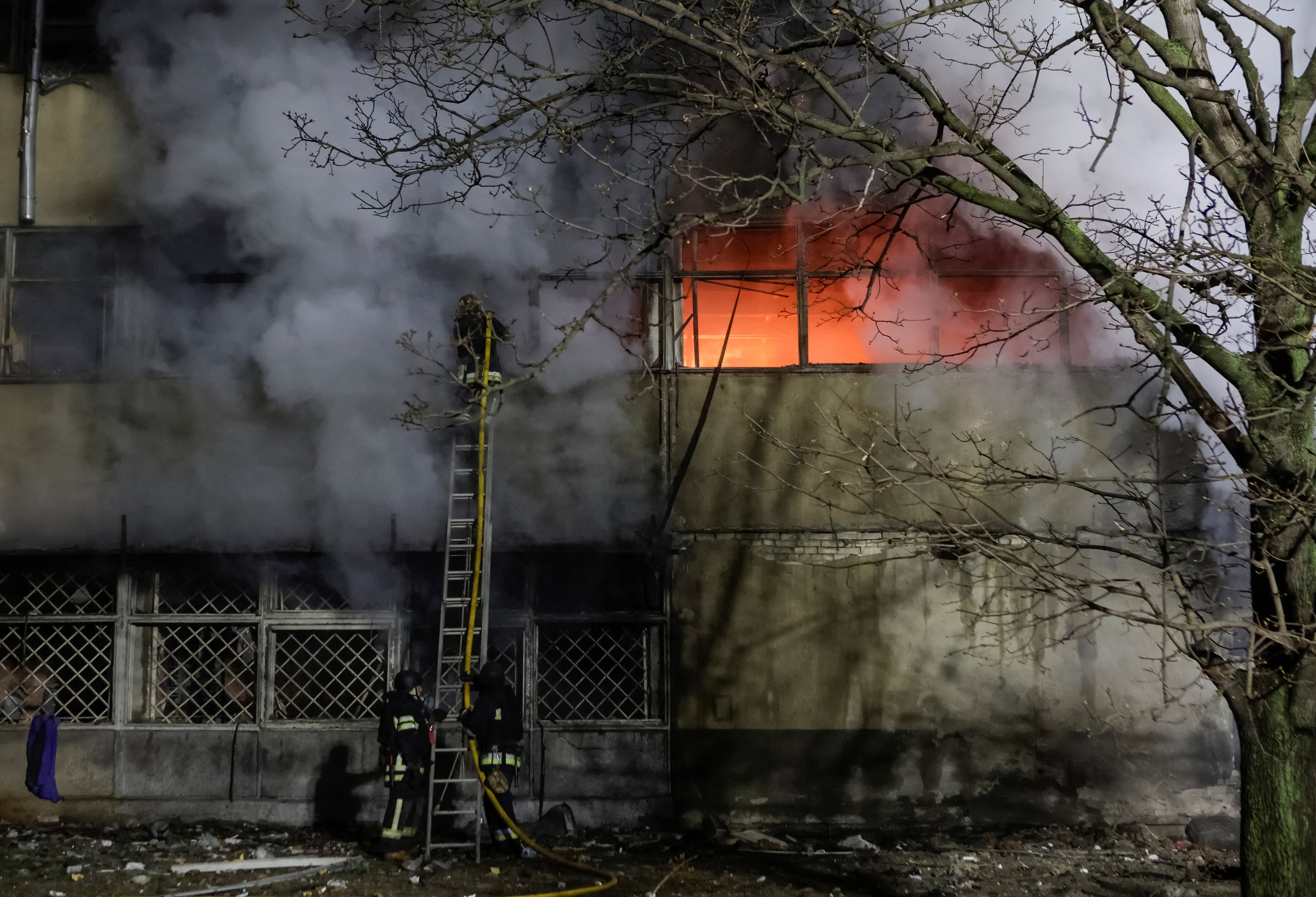 ロシアがウクライナに無人機攻撃、1人死亡　エネ施設も被害