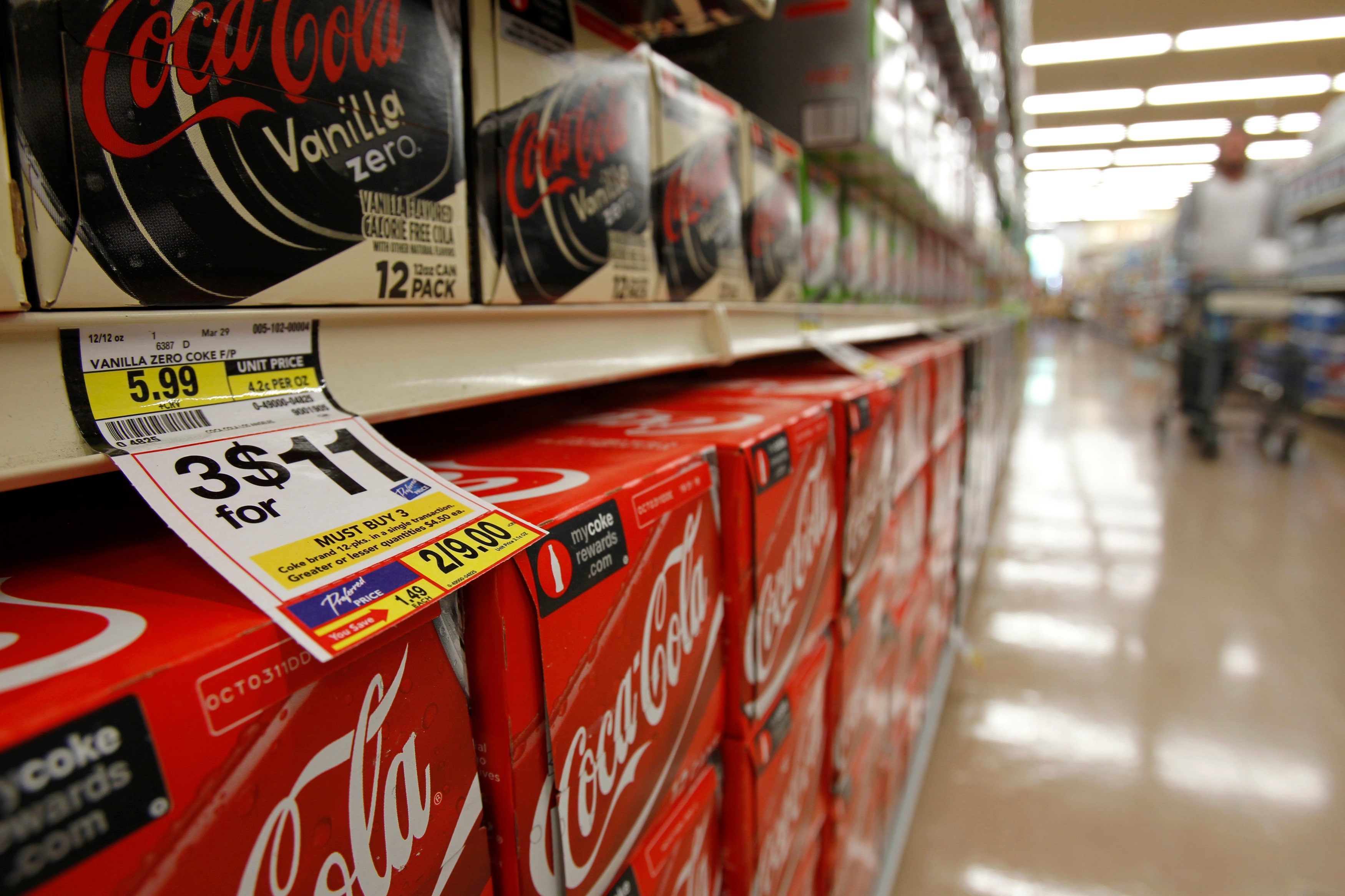 フードスタンプで炭酸飲料など購入禁止を、米中西部2州が政府に要請
