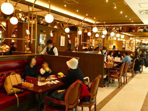 カフェ オーバカナル ミナモア広島店 店内の様子2