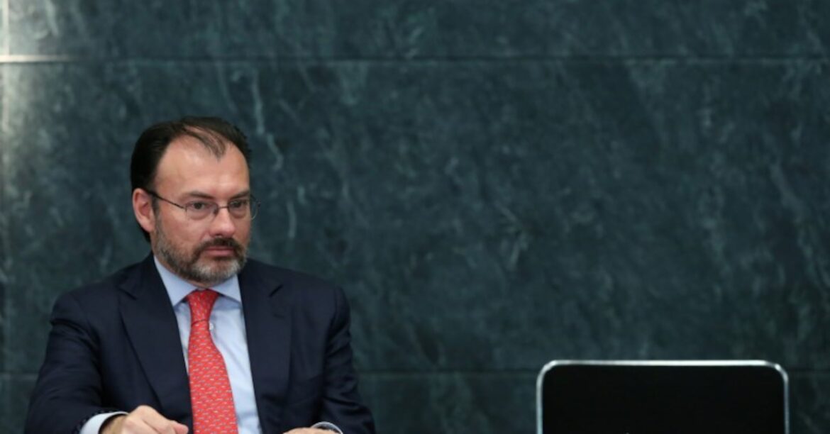 'No tariffs, no quotas,' Mexico says ahead of NAFTA talks