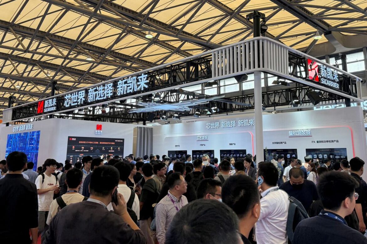 国際学会で大躍進…世界の半導体産業にこれから到来する、「中国旋風」が吹き荒れる時代 中国政府の政策が奏功、論文投稿数の増加が示す半導体産業の競争力向上(1/6) | JBpress (ジェイビープレス)