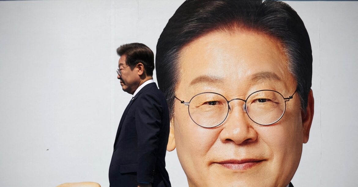 韓国大統領選スタート、候補者が経済支援など訴え 来月3日投開票 | ロイター 韓国大統領選スタート、候補者が経済支援など訴え 来月3日投開票 | ロイター