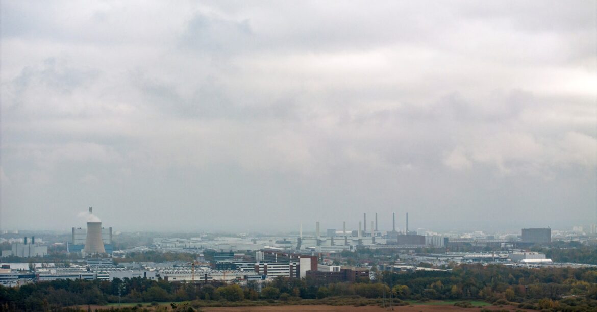 ユーロ圏鉱工業生産、3月は前月比＋2.6％　予想を大幅に上回る | ロイター