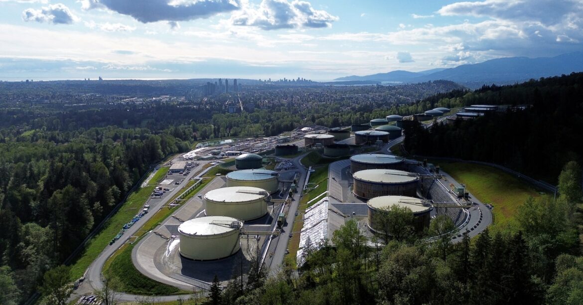 カナダ産原油、拡張パイプライン経由の中国輸出が急増 貿易摩擦で | ロイター カナダ産原油、拡張パイプライン経由の中国輸出が急増 貿易摩擦で | ロイター