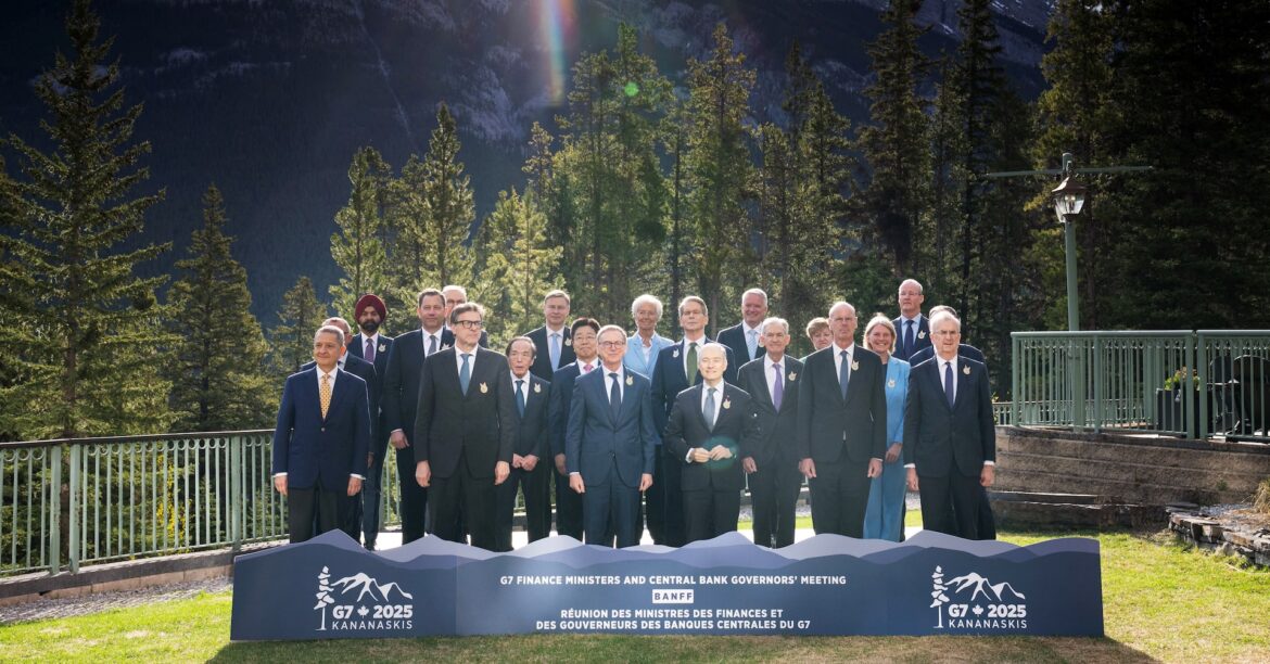 Ｇ７財務相・中銀総裁、中国念頭に「過度の不均衡」対処で合意へ＝報道 | ロイター