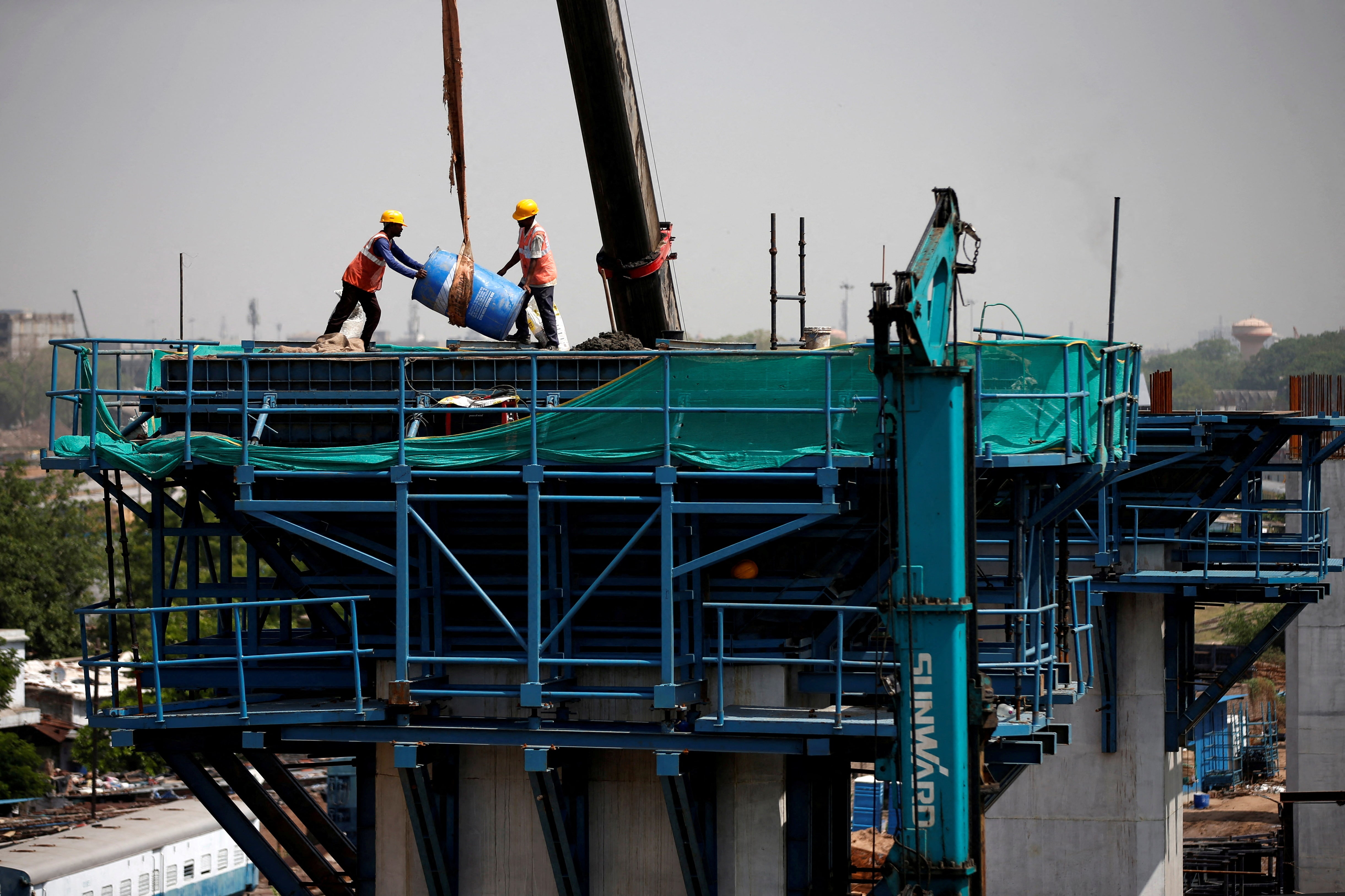 インド1─3月期ＧＤＰ、7.4％増　中国上回る成長率
