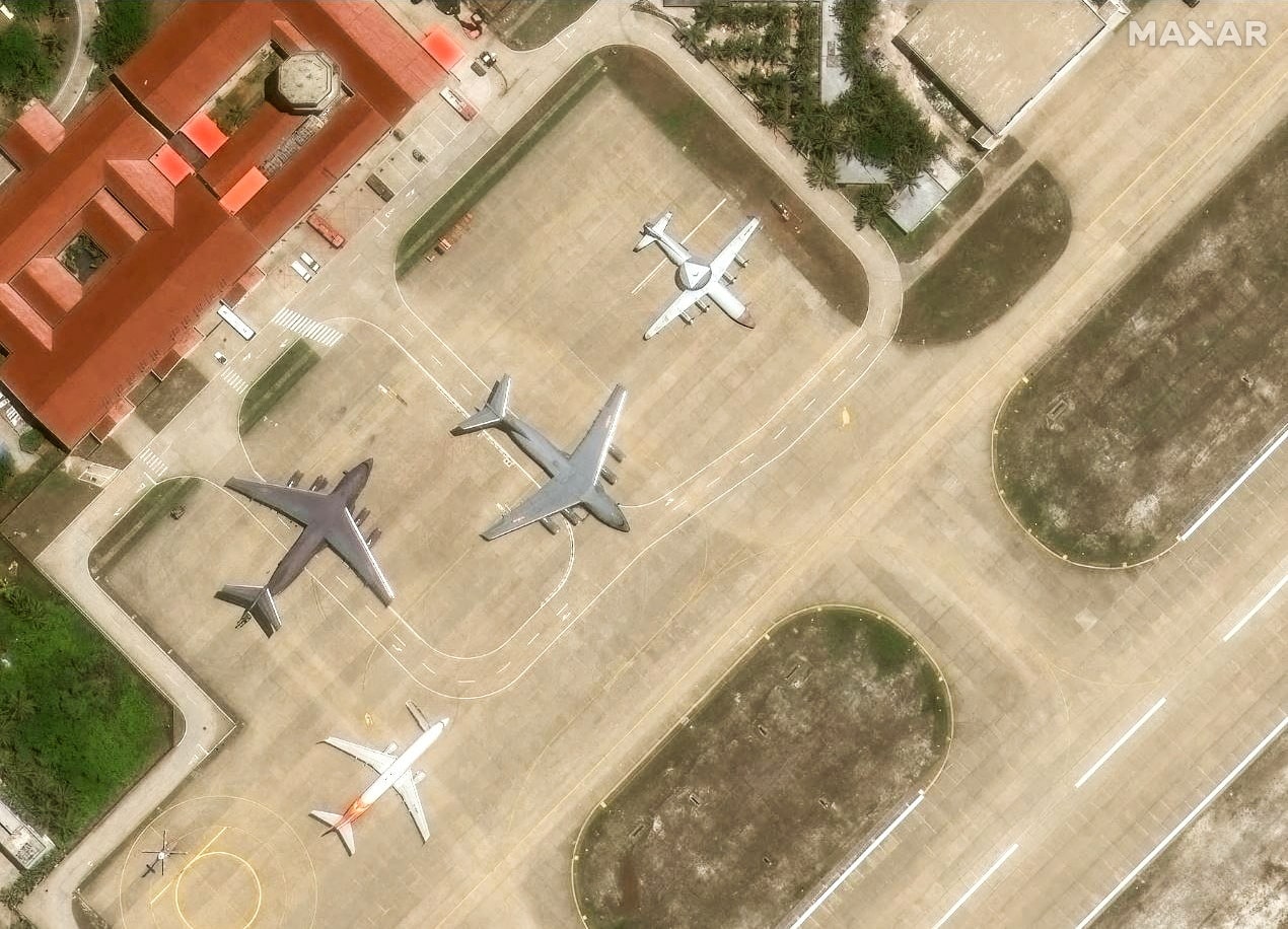 中国、長距離爆撃機を南シナ海の島に展開　シャングリラ会合控え