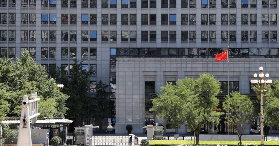 アングル:世界の自動車供給網、命運はひと握りの中国官僚に | ロイター アングル:世界の自動車供給網、命運はひと握りの中国官僚に | ロイター