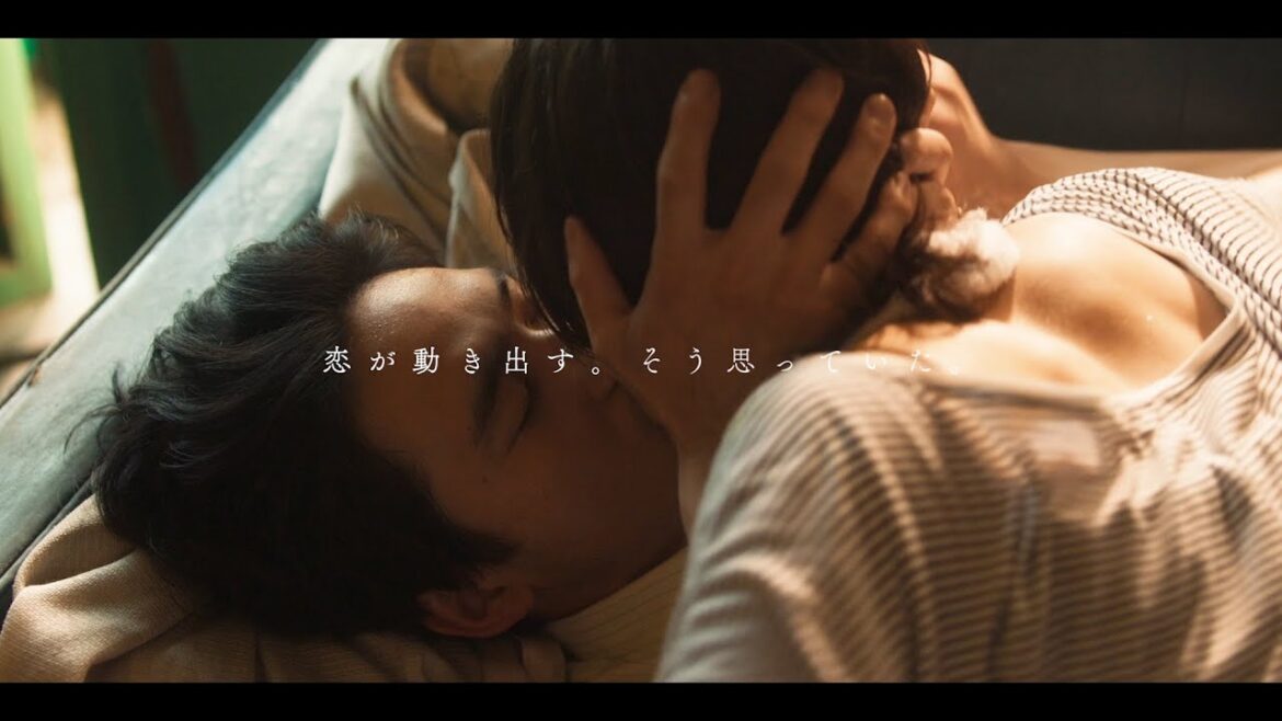 水上恒司、吉岡里帆に熱いキス…　涙溢れる想いが交錯する“九龍GR”実写本予告が解禁　映画『九龍ジェネリックロマンス』本予告映像