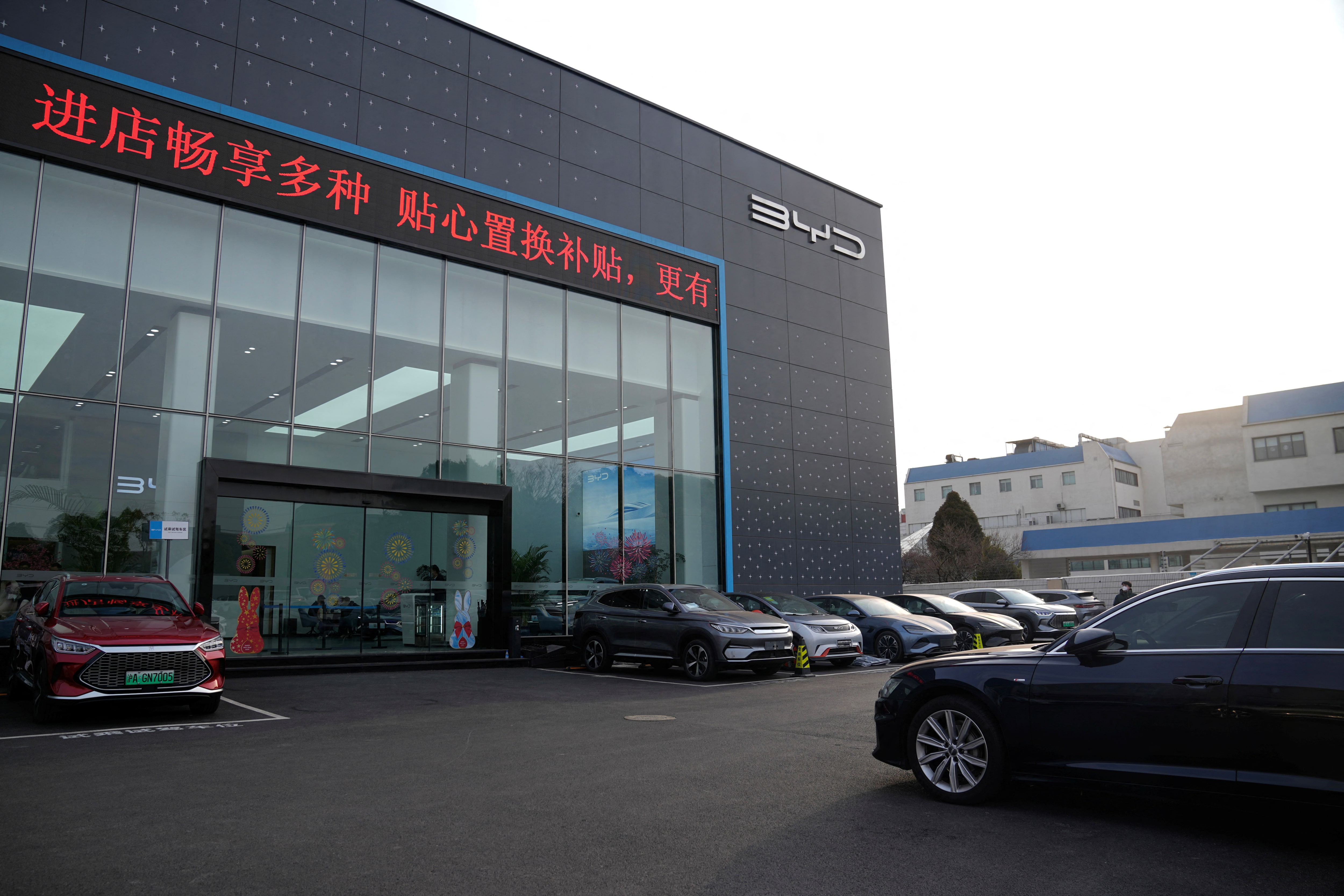 中国当局、自動車価格競争への監督強化　業界に自粛要請