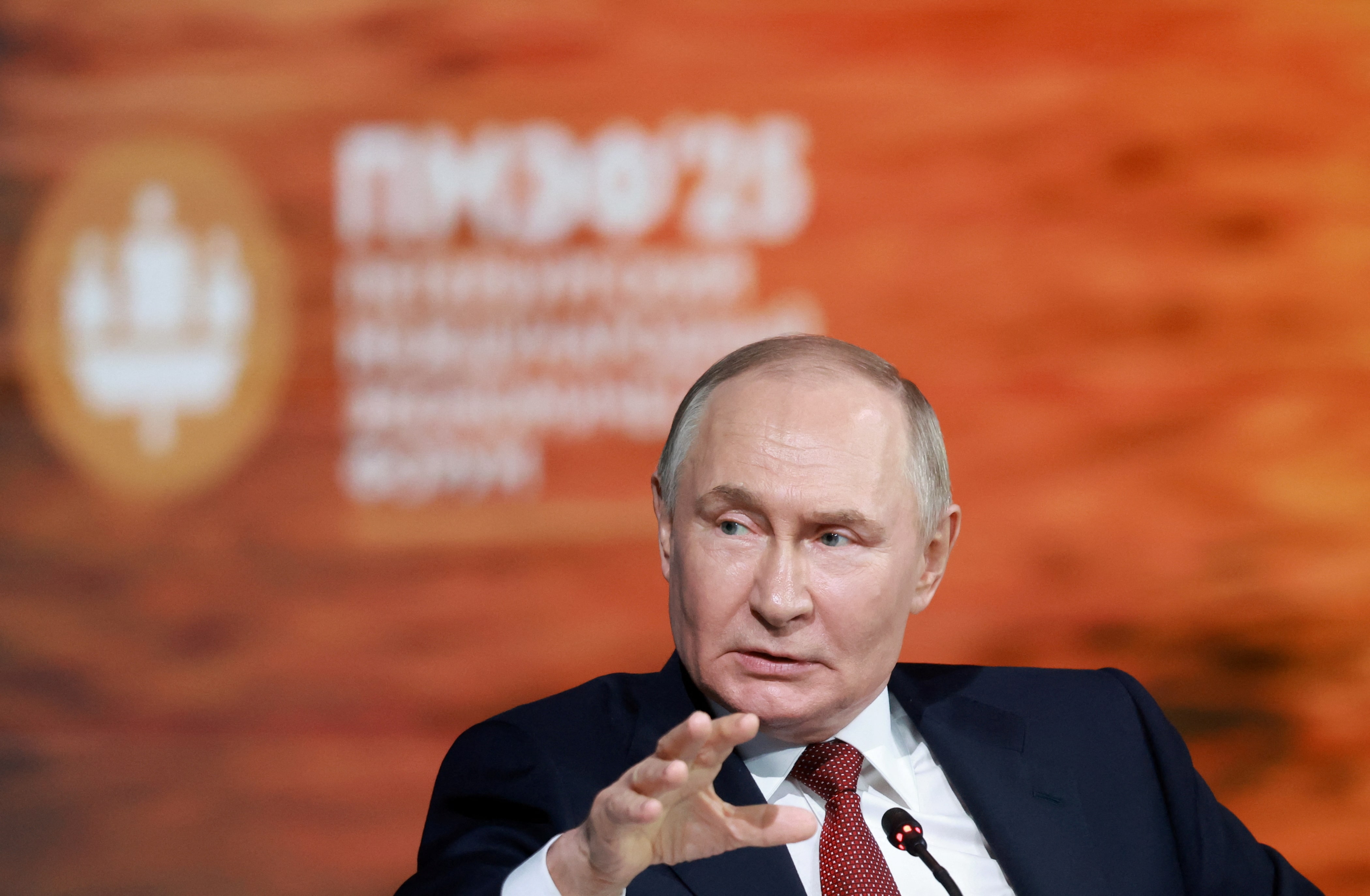 プーチン氏「ウクライナ全土がロシアのもの」、スムイ州占領も示唆