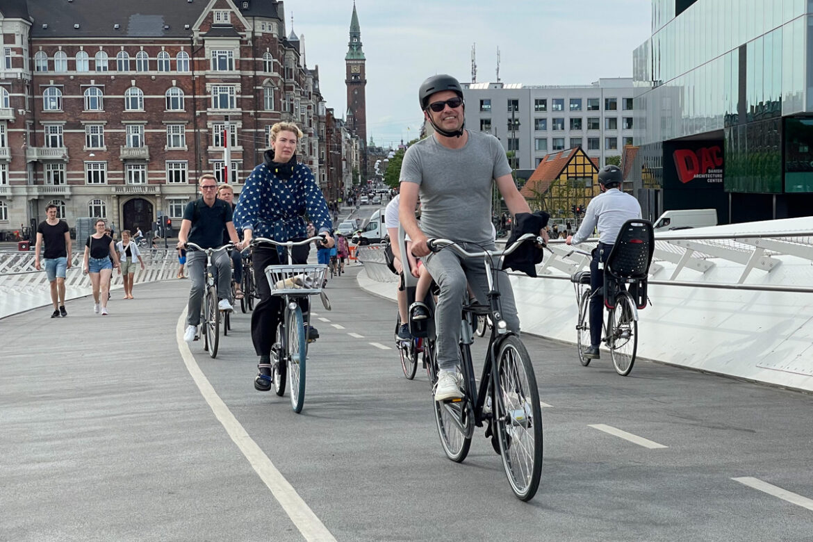 愛媛県で2027年に世界サイクリングサミットVelo-city(ヴェロシティ)開催が決定 – 自転車国際会議 Velo-city | cyclowired 愛媛県で2027年に世界サイクリングサミットVelo-city(ヴェロシティ)開催が決定 - 自転車国際会議 Velo-city | cyclowired
