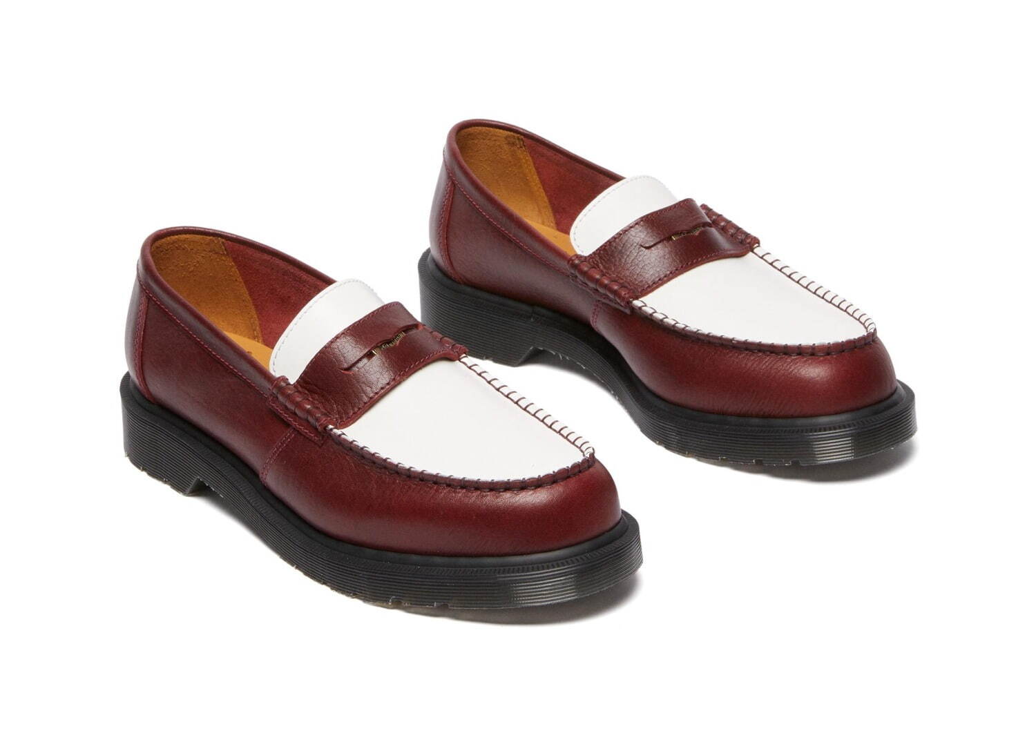 「MIE ペントン ローファー バーガンディ クラシック カーフ × ホワイト スムース レザー」49,500円
※先行発売