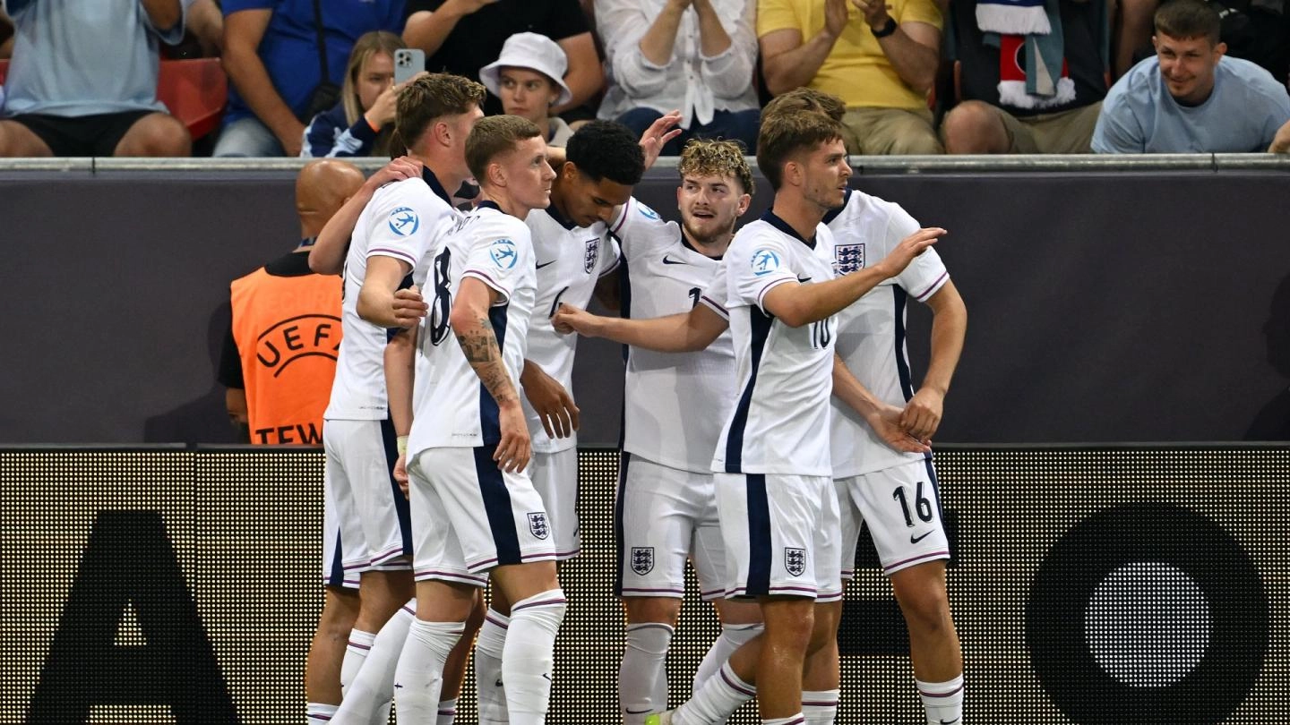 U21ユーロ：イングランドがスペインを破って準決勝に進出し、ハーベイ・エリオットが再び得点