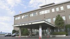 長野電鉄の踏切で置き石　大人のこぶし大の大きさ2個　列車の運転士が発見　乗客乗員にケガなし　長野・小布施町