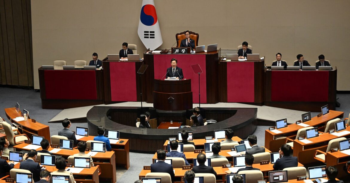 韓国国会、商法改正案可決「コリアディスカウント」解消目指す | ロイター