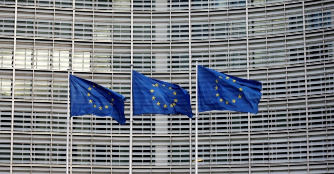 ＥＵ、米関税期限前の合意ほぼ不可能に　現状維持を目指す＝関係筋 | ロイター